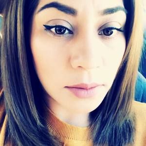 Meet your Posher, Marisa